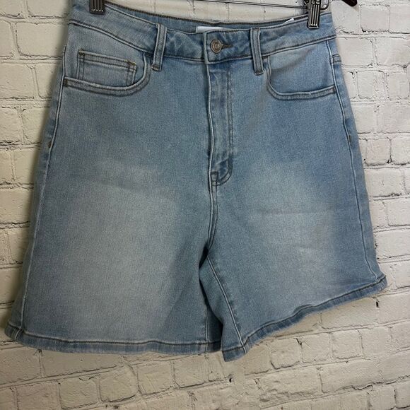 Vervet Stylish Light Blue Denim Women's Shorts Large - Picture 3 of 9